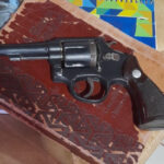 OPERAÇÃO POLICIAL EM CEREJEIRAS RESULTA EM PRISÕES E APREENSÕES DE DROGAS E ARMA DE FOGO