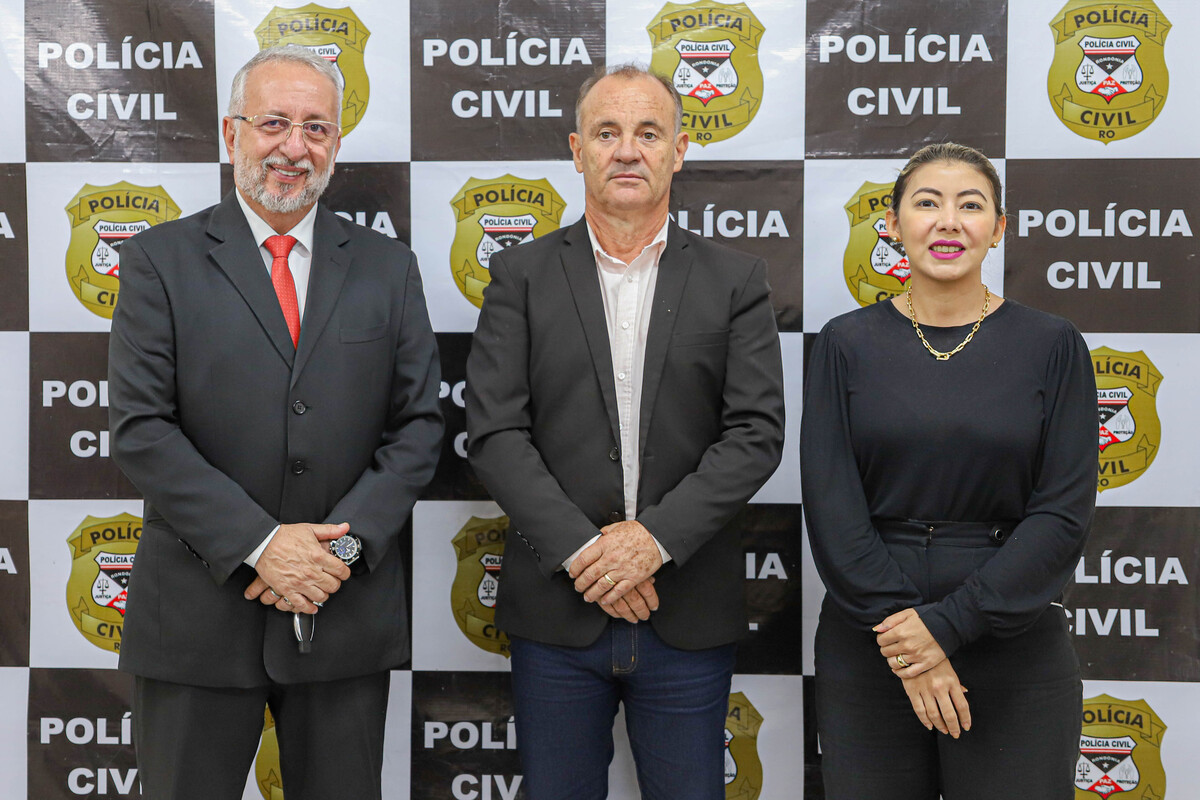 DELEGACIA-GERAL DA POLÍCIA CIVIL RECEBE VISITA INSTITUCIONAL DE JUIZ CORREGEDOR DA VEPEMA