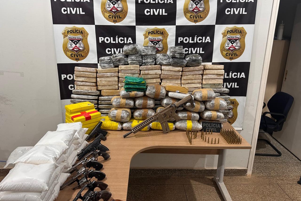 POLÍCIA CIVIL APREENDE CERCA DE 146 KG DE DROGAS, NOVE ARMAS DE FOGO E MUNIÇÕES EM NOVA MAMORÉ